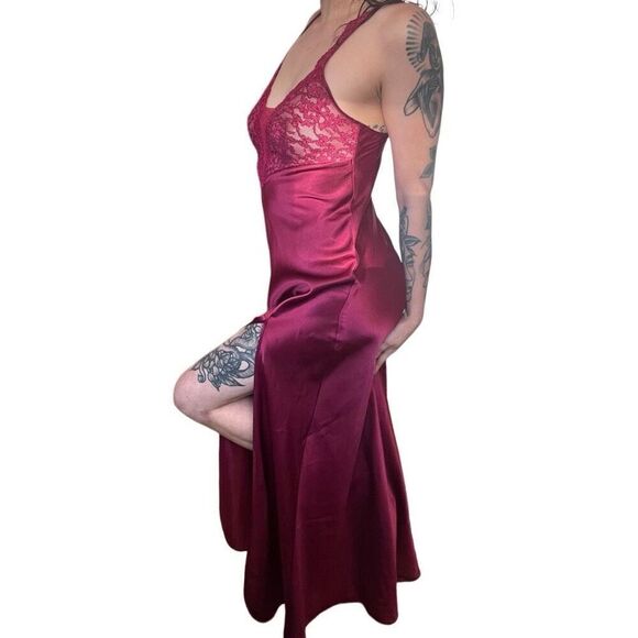Vintage 80’s Victoria’s Secret Merlot Red Chiffon Floor length Nightgown - Picture 2 of 11
